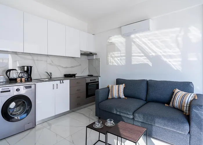 Apartment Rosemont & Balcony In *