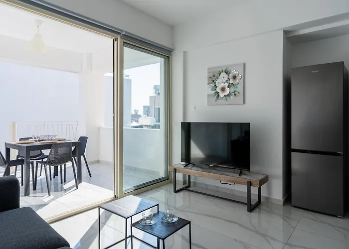 Apartment Rosemont & Balcony In *